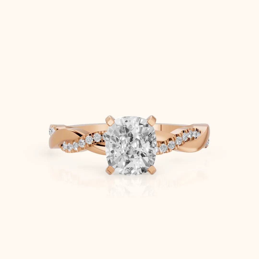 Bague de fiançailles en or rose avec diamant coussin et pierres latérales torsadées