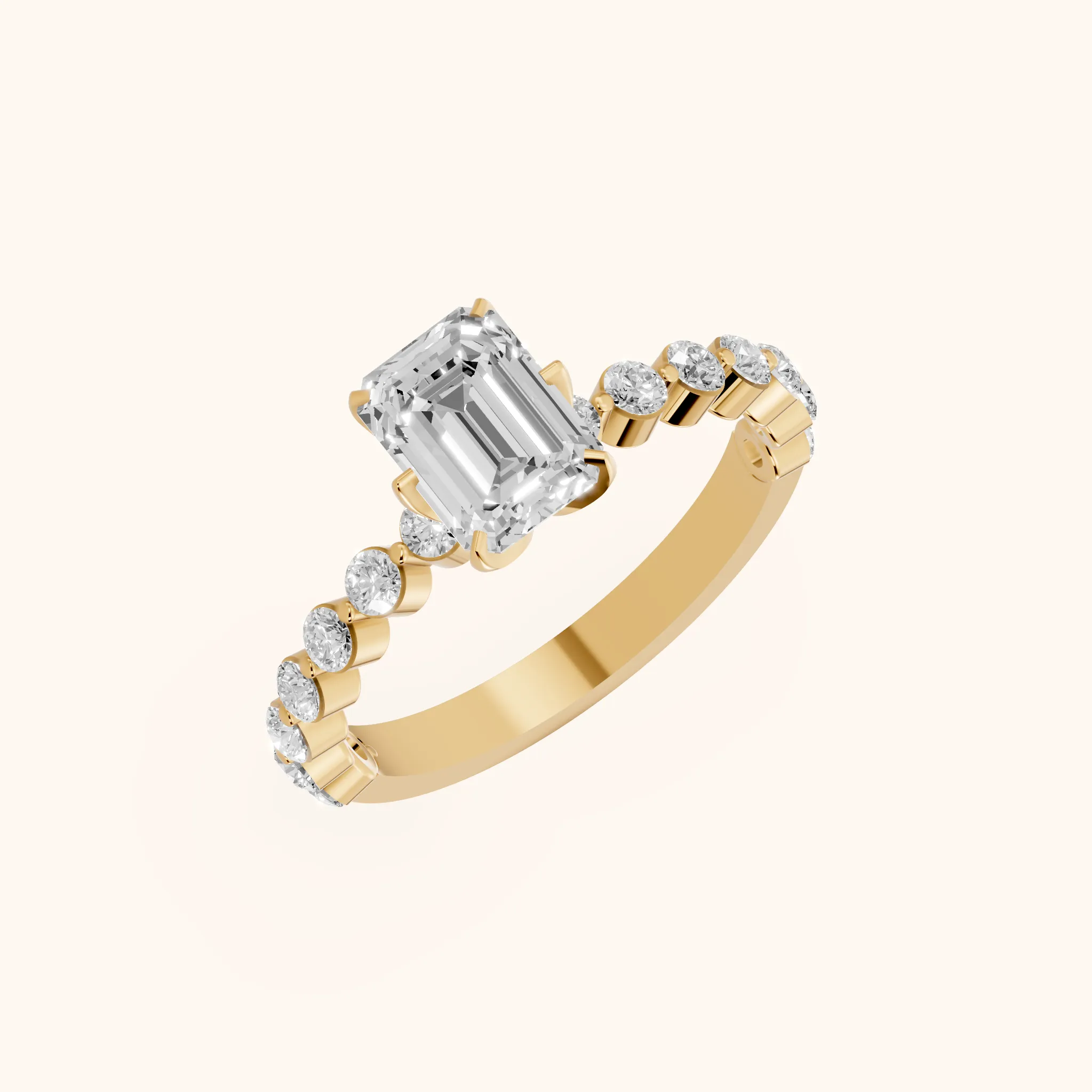 Bague de fiançailles Eleanor Majesty avec émeraudes et diamants latéraux en or jaune