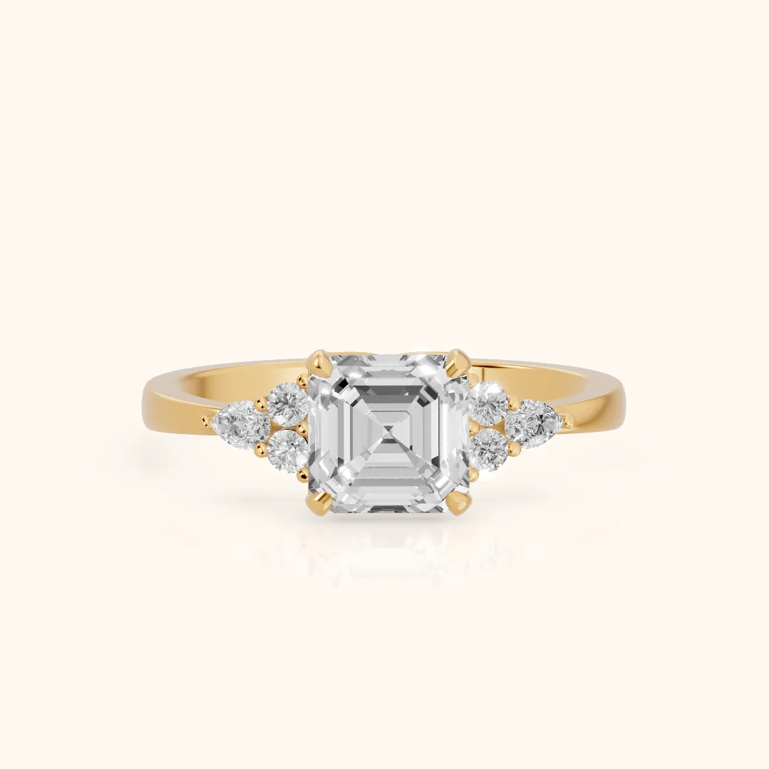 Bague de fiançailles Amelia en or jaune sertie de trois diamants Asscher