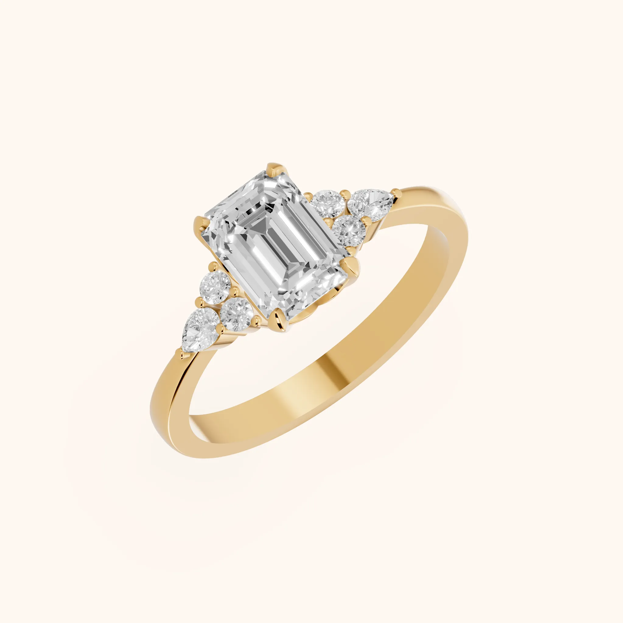 Bague de fiançailles Amelia en or jaune, diamant et émeraude trois pierres