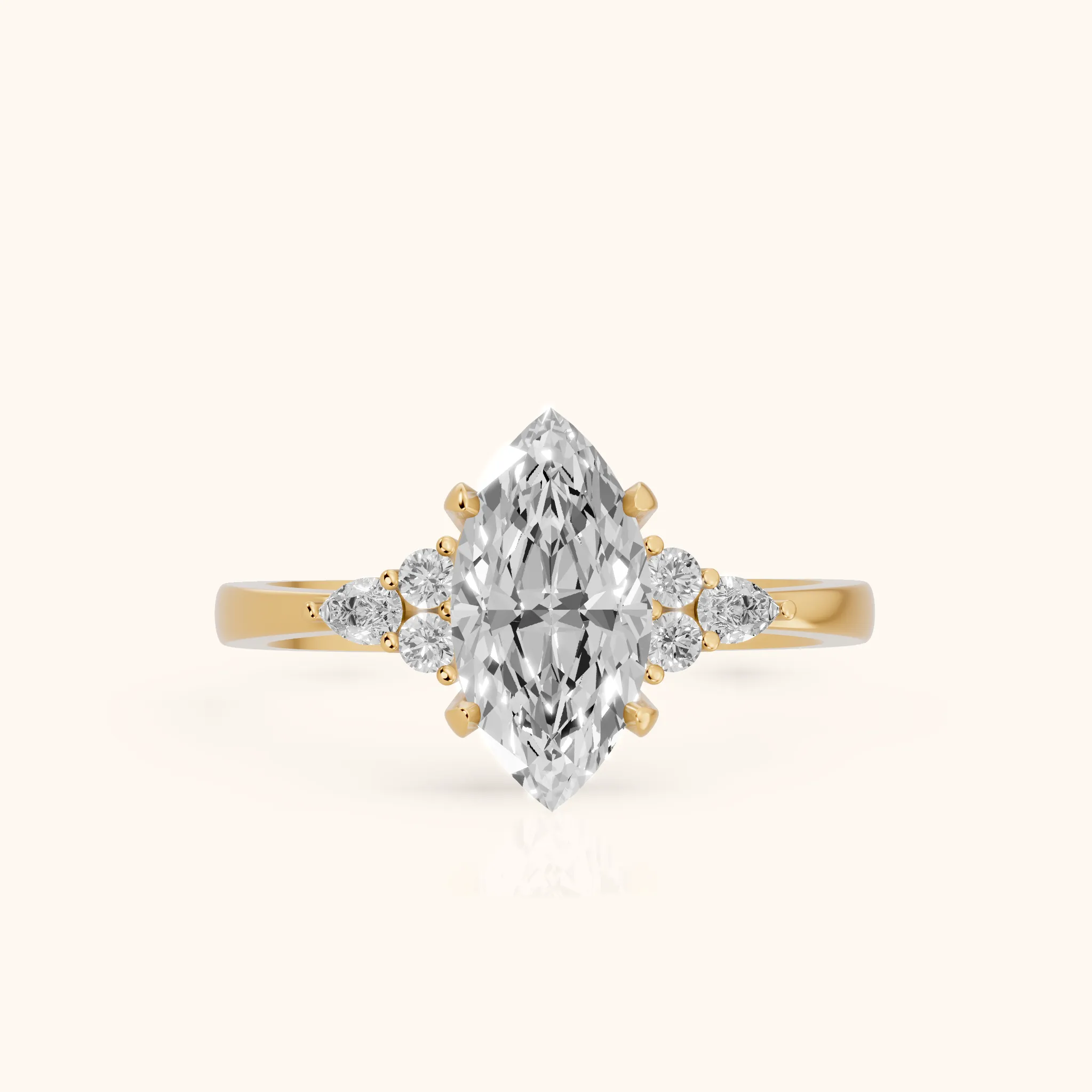 Bague de fiançailles Amelia en or jaune avec trois diamants taille marquise — view 1