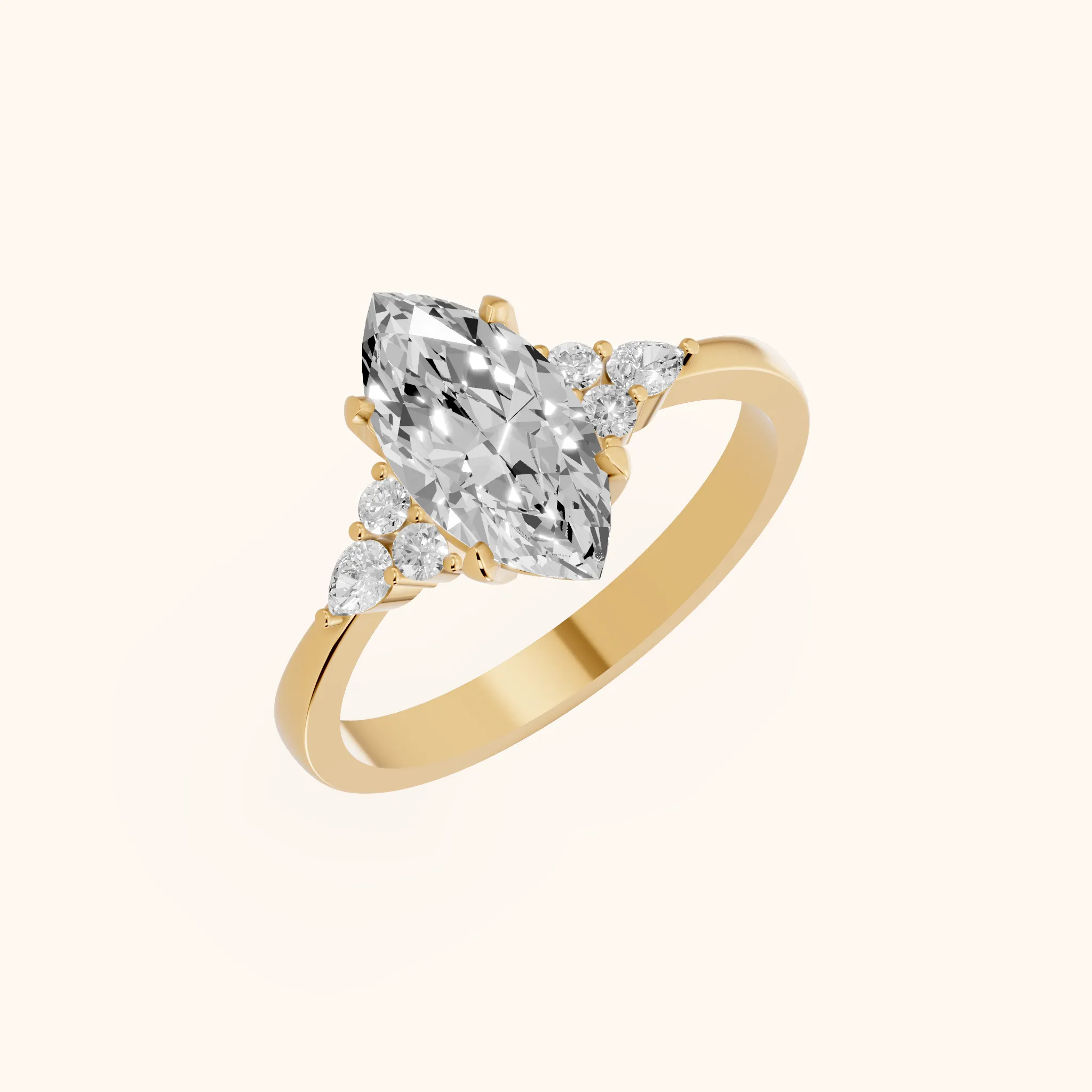 Bague de fiançailles Amelia en or jaune avec trois diamants taille marquise