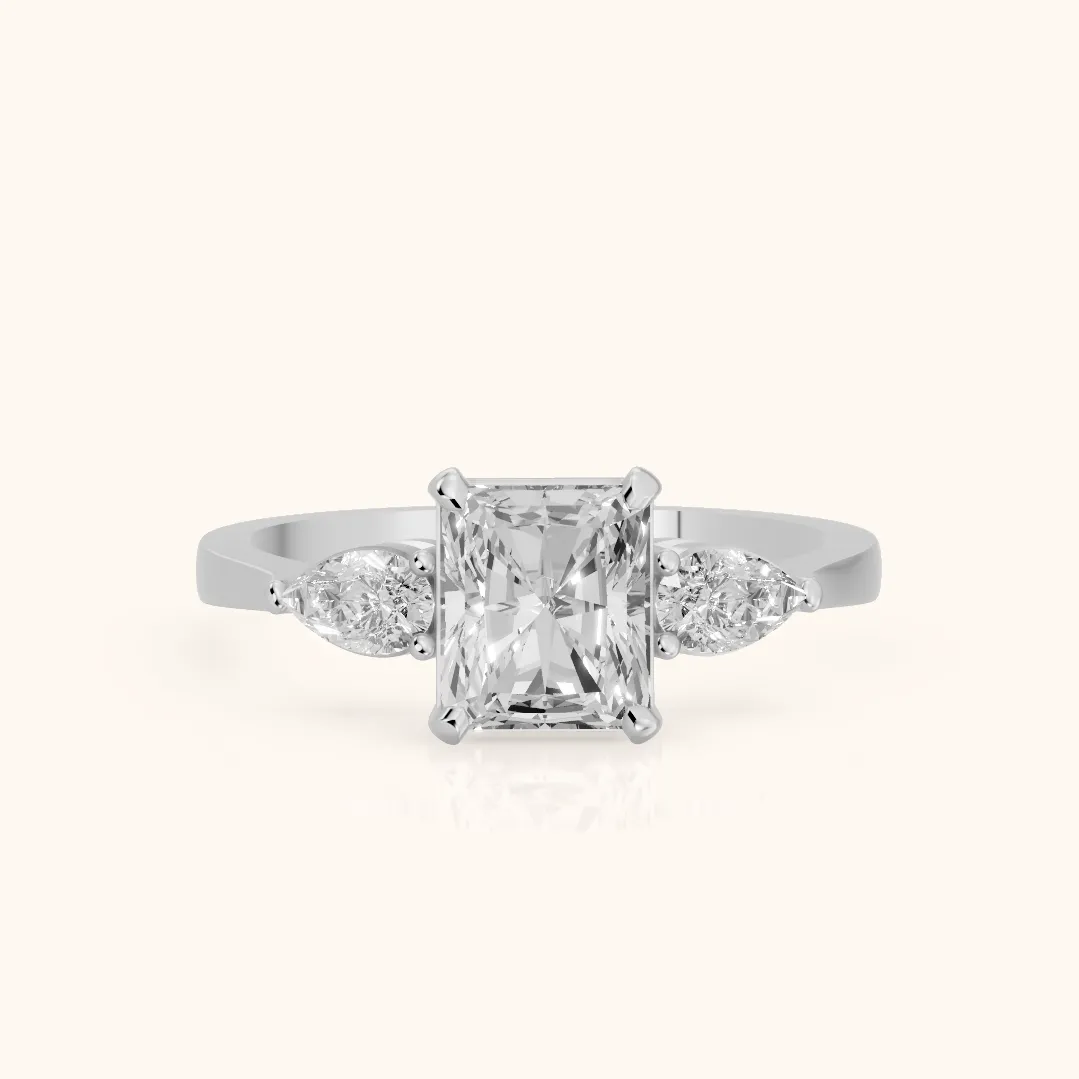 Bague de fiançailles Grace trois pierres diamant taille radiant en argent