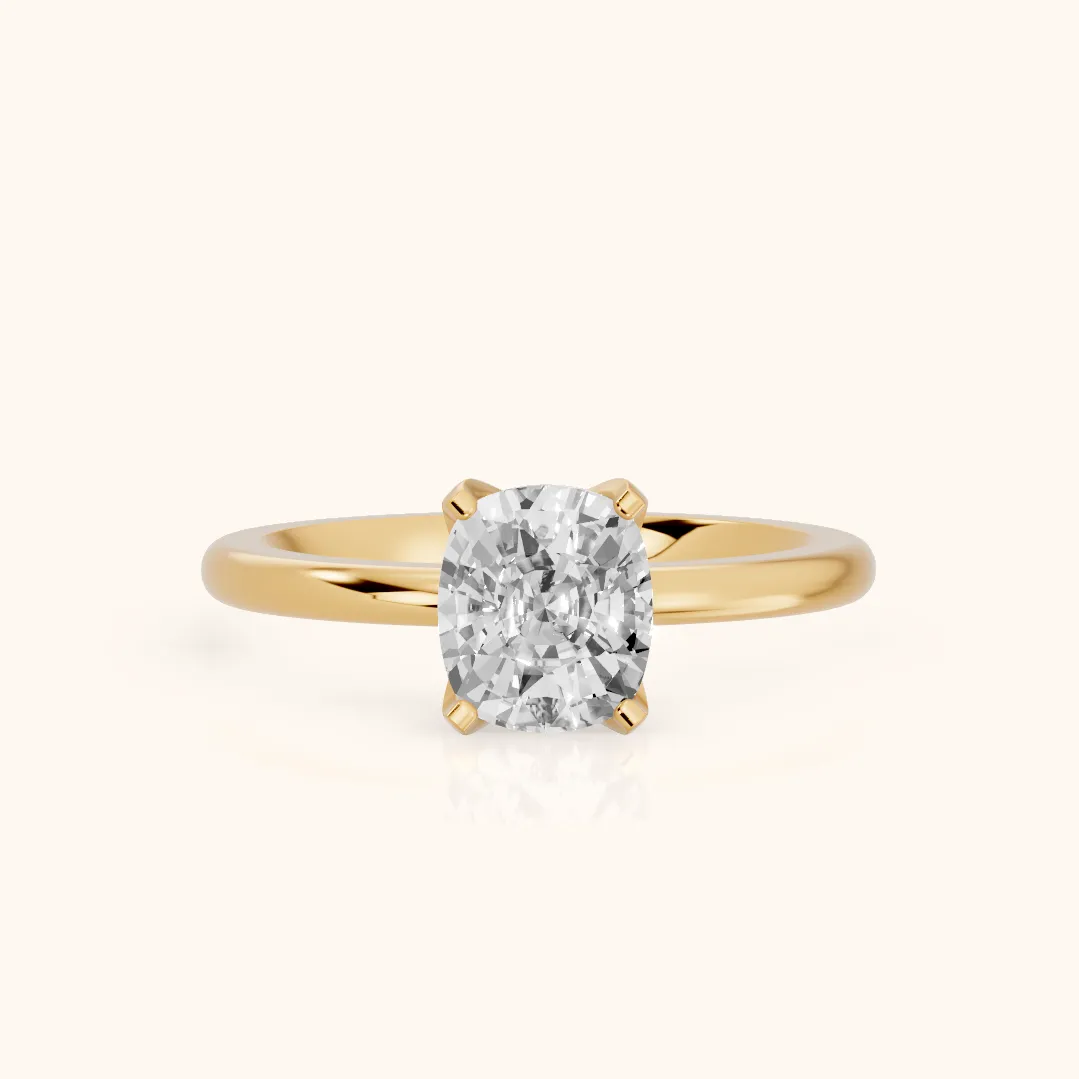 Bague de fiançailles Flora Guardian en or jaune avec diamant coussin solitaire